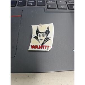 WDW 2005 Hidden Mickey Cast Lanyard Wanted Poster Maleficent Disney Pin 35852